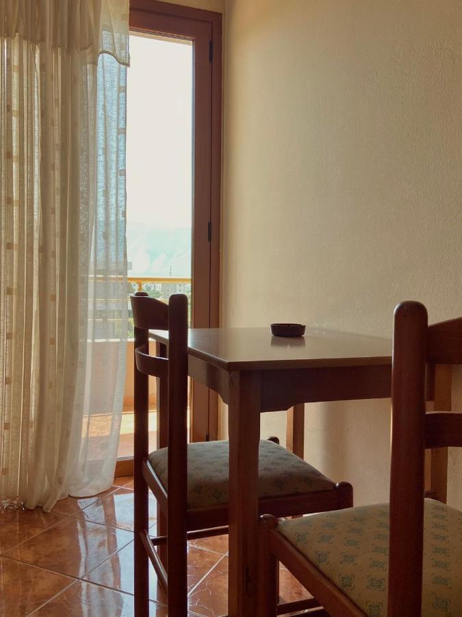 Maria Rentals Radhimë エクステリア 写真