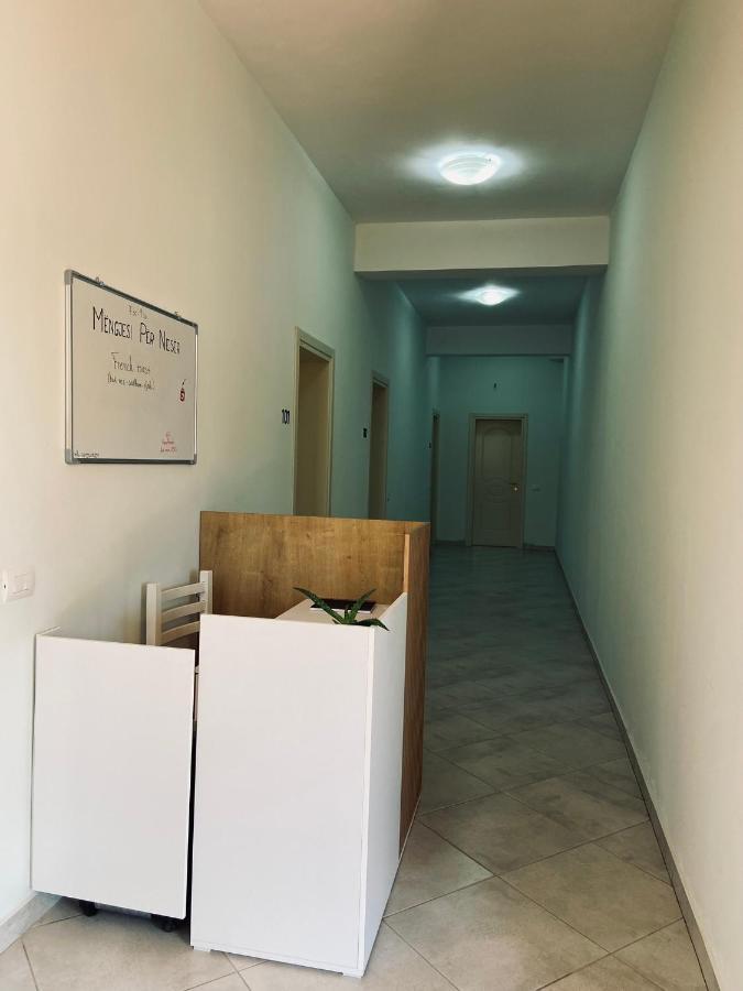 Maria Rentals Radhimë エクステリア 写真