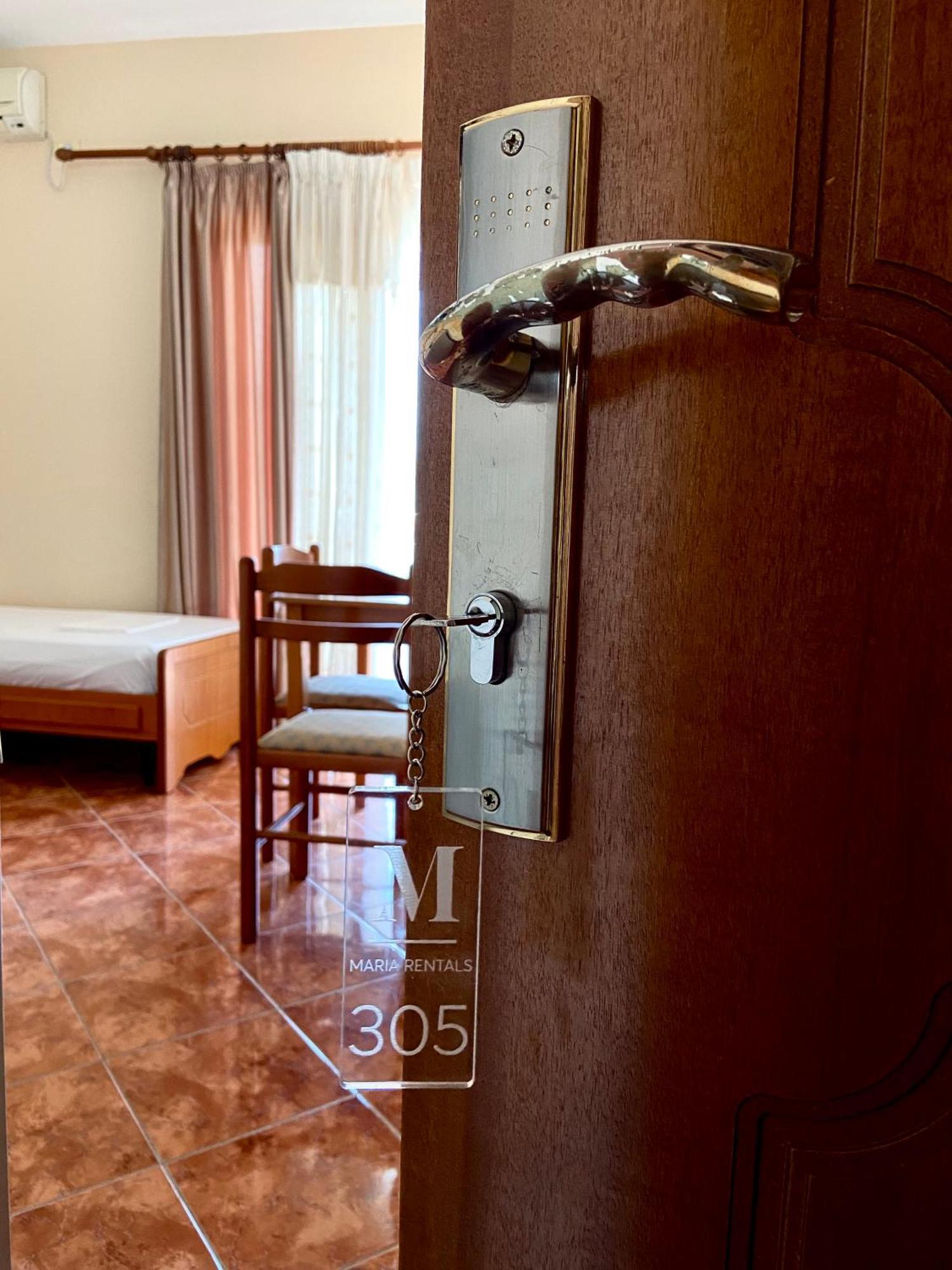 Maria Rentals Radhimë エクステリア 写真