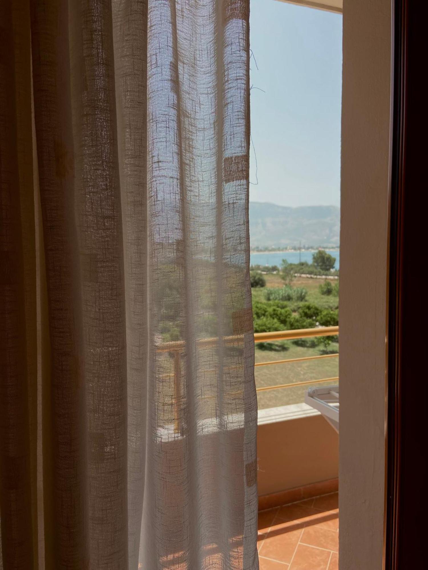 Maria Rentals Radhimë エクステリア 写真